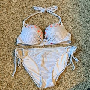 Victoria’s Secret push up bikini